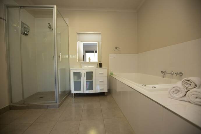 Imagen de la habitación del Hotel De'vine Escape. Foto 28