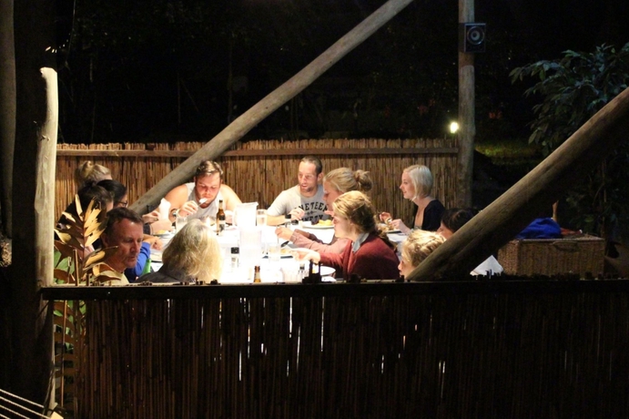 Imagen del bar/restaurante del Hotel Devocean Eco Adventure Lodge. Foto 3