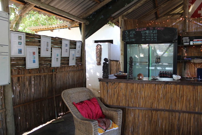 Imagen del bar/restaurante del Hotel Devocean Eco Adventure Lodge. Foto 4