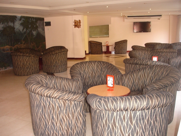 Imagen del bar/restaurante del Hotel Devon, Kandy. Foto 3