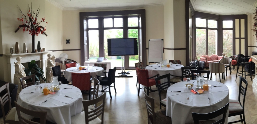 Imagen del bar/restaurante del Hotel Devonshire House. Foto 6