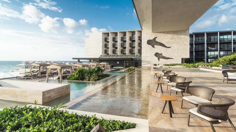 Imagen general del Hotel Devossion by Live Aqua Playa del Carmen. Foto 1
