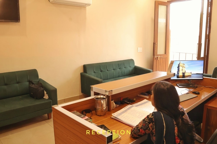 Imagen de los interiores del Hotel Devraha Seva Ashram - Vrindavan. Foto 13