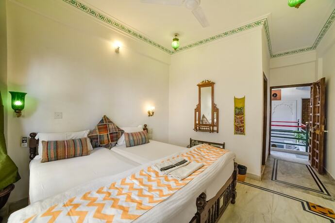 Imagen general del Hotel Devraj Niwas On Lake Pichola Udaipur. Foto 3