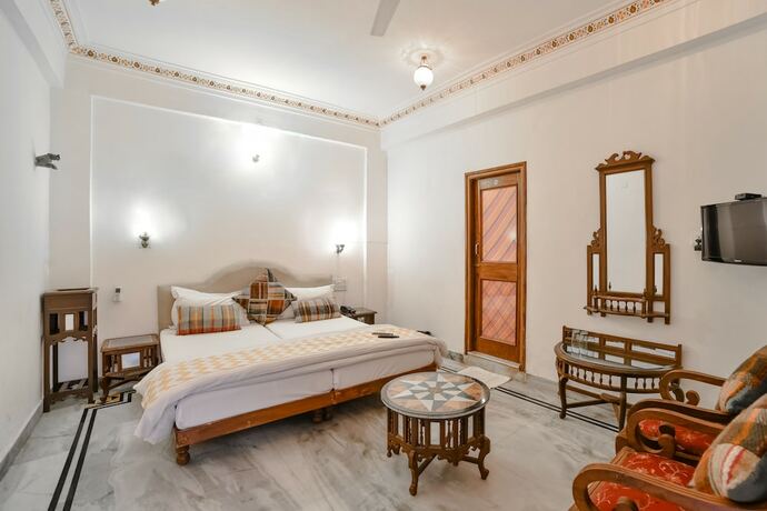 Imagen general del Hotel Devraj Niwas On Lake Pichola Udaipur. Foto 4