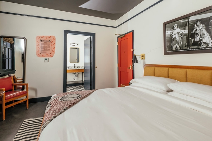 Imagen de la habitación del Hotel Dew Drop Inn. Foto 6