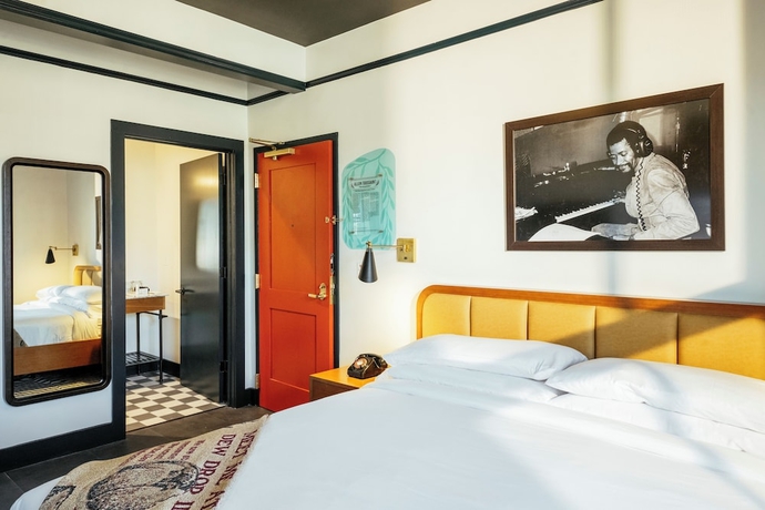 Imagen de la habitación del Hotel Dew Drop Inn. Foto 13