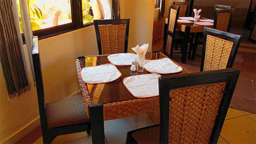 Imagen del bar/restaurante del Hotel DewChurch Drive. Foto 5