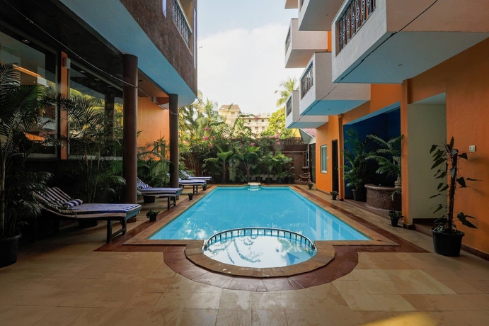Imagen de la piscina del Hotel Dewdrop Le Seasons Beach Resort. Foto 19