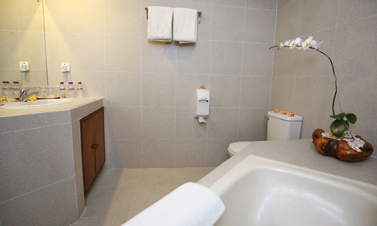 Imagen de la habitación del Hotel Dewi Sri. Foto 10