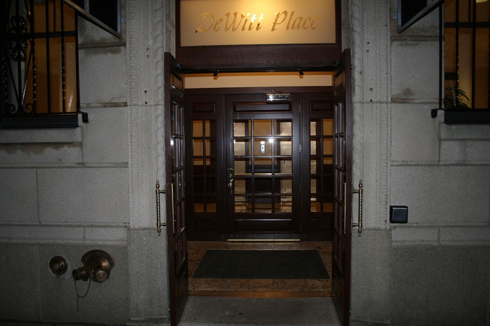 Imagen general del Hotel Dewitt Hotel and Suites. Foto 2