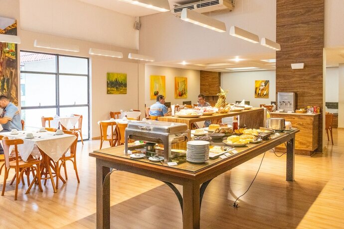 Imagen general del Hotel Dexter. Foto 8