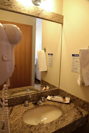 Imagen de la habitación del Hotel Dexter. Foto 37