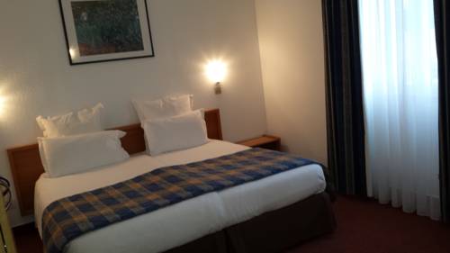 Imagen de la habitación del Hotel Deybach. Foto 8