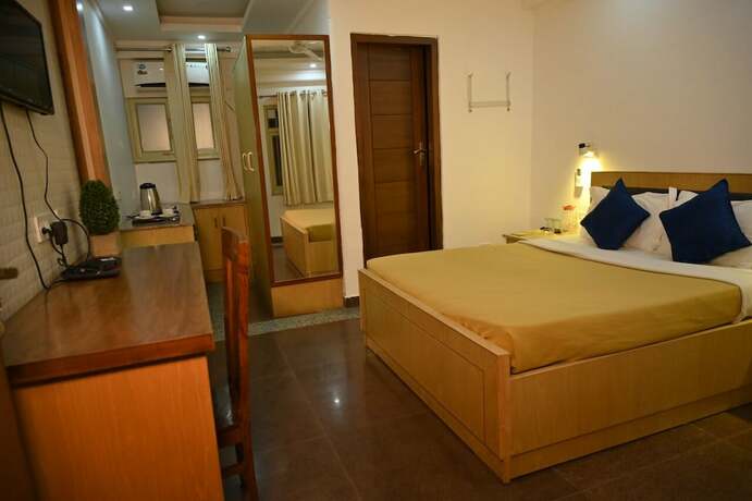 Imagen general del Hotel Dh. Foto 4