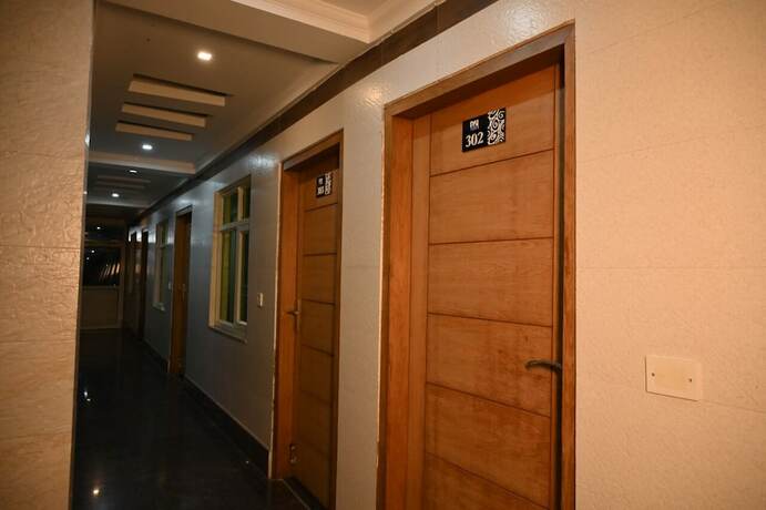 Imagen general del Hotel Dh. Foto 9