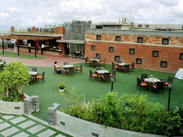 Imagen general del Hotel Dhaka Regency and Resort. Foto 7