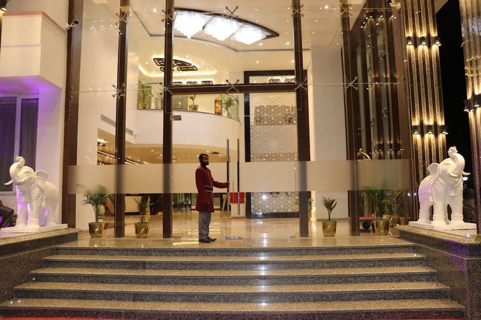 Imagen general del Hotel Dhamma Grand Hotel Resort. Foto 1