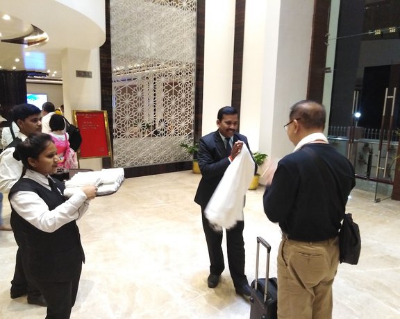 Imagen de los interiores del Hotel Dhamma Grand Hotel Resort. Foto 16