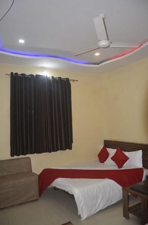 Imagen de la habitación del Hotel Dhar-Mandav Road. Foto 2