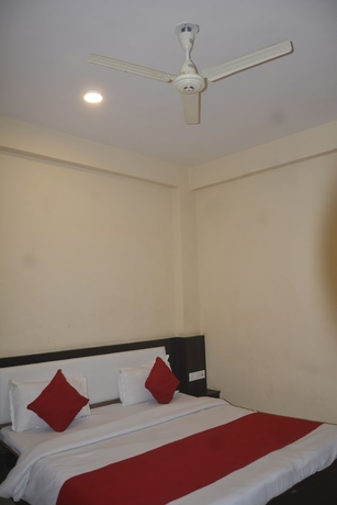Imagen de la habitación del Hotel Dhar-Mandav Road. Foto 7
