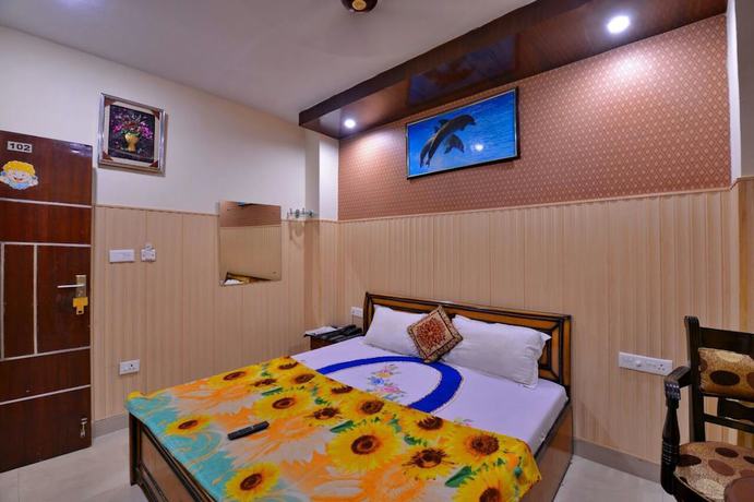 Imagen de la habitación del Hotel Dharam Villa. Foto 8