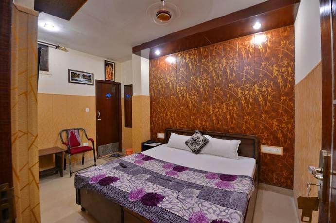 Imagen de la habitación del Hotel Dharam Villa. Foto 13