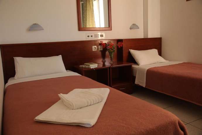 Imagen de la habitación del Hotel Dharam Villa. Foto 14