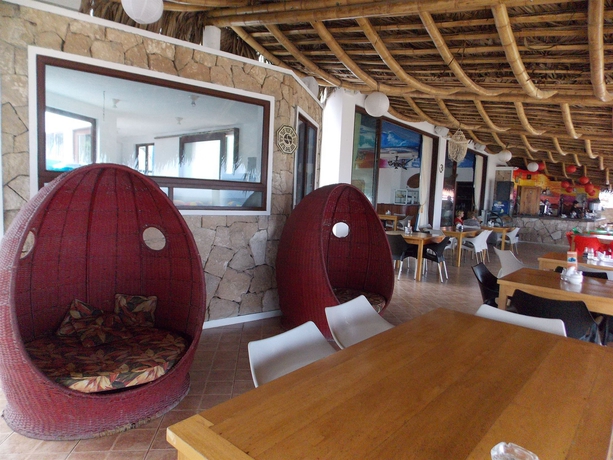 Imagen de los interiores del Hotel Dharma Beach. Foto 10
