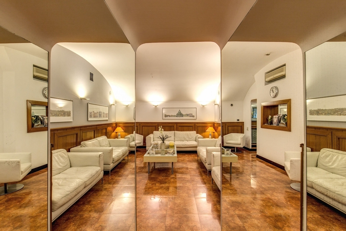 Imagen de los interiores del Hotel Dharma Boutique and Spa. Foto 16