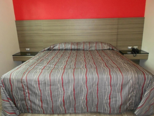 Imagen de la habitación del Hotel Dharma. Foto 5