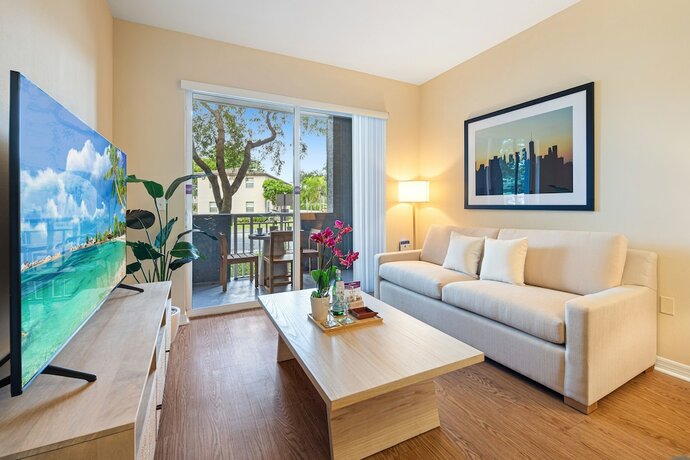 Imagen de la habitación del Hotel Dharma Home Suites South Miami at Red Road Commons. Foto 16