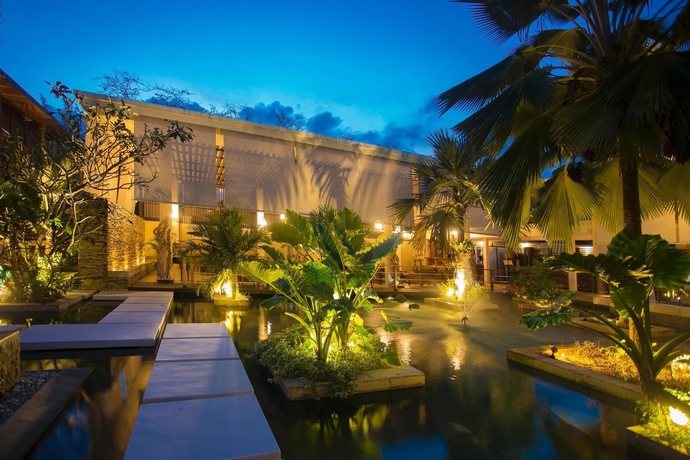 Imagen de los exteriores del Hotel Dhevatara Beach. Foto 14