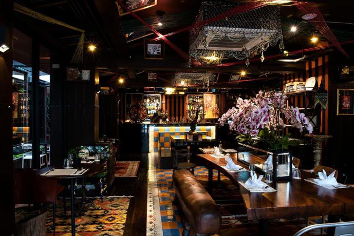Imagen del bar/restaurante del Hotel Dhevi Bangkok. Foto 5