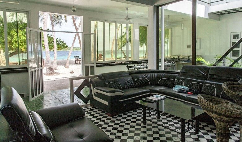 Imagen de los interiores del Hotel Dhonfulhafi Beach View and Spa. Foto 19