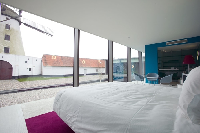 Imagen de la habitación del Hotel D-hotel. Foto 12