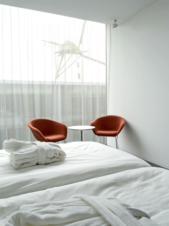 Imagen de la habitación del Hotel D-hotel. Foto 17