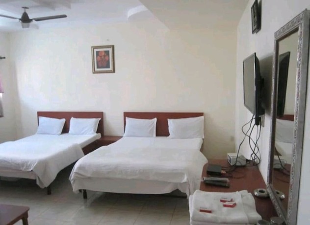 Imagen de la habitación del Hotel Dhruv Palace. Foto 24