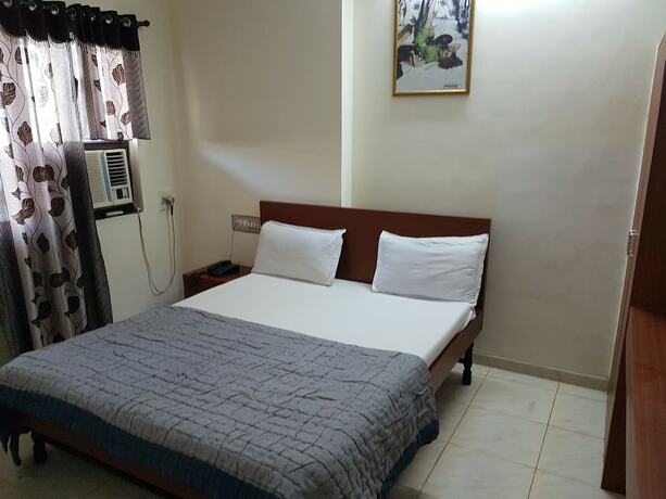 Imagen de la habitación del Hotel Dhruv Palace. Foto 29