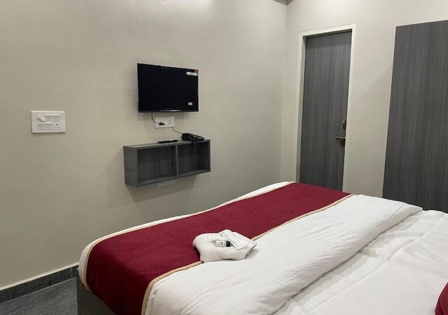 Imagen de la habitación del Hotel Dhruv Shivalaya Residency. Foto 4