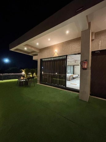 Imagen de los exteriores del Hotel Dhruvtara Farms and Resort. Foto 11