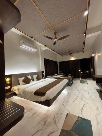 Imagen de la habitación del Hotel Dhruvtara Farms and Resort. Foto 5