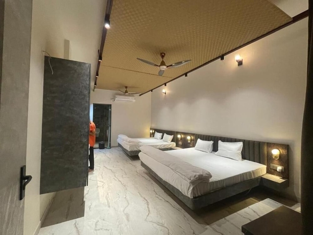 Imagen de la habitación del Hotel Dhruvtara Farms and Resort. Foto 6