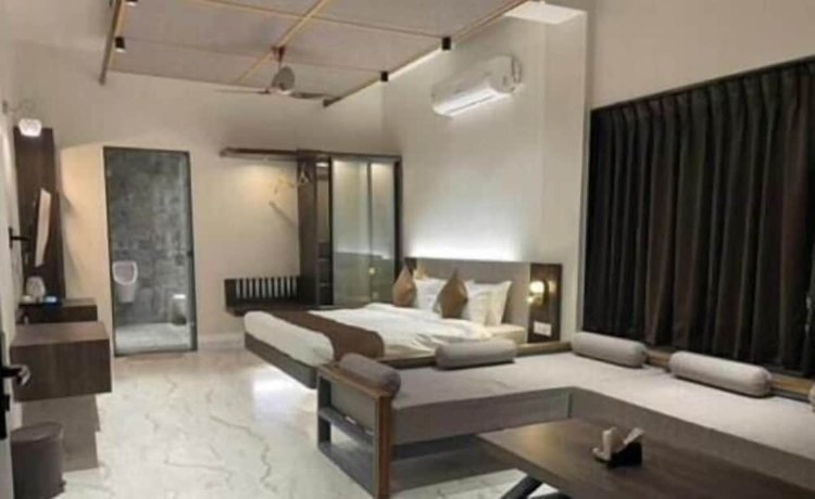 Imagen de la habitación del Hotel Dhruvtara Farms and Resort. Foto 8