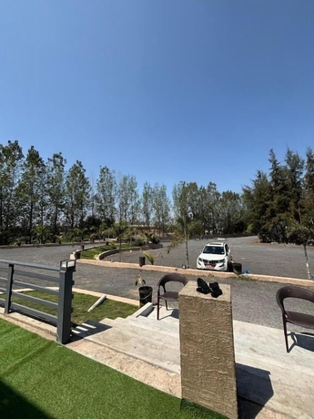 Imagen de los exteriores del Hotel Dhruvtara Farms and Resort. Foto 12