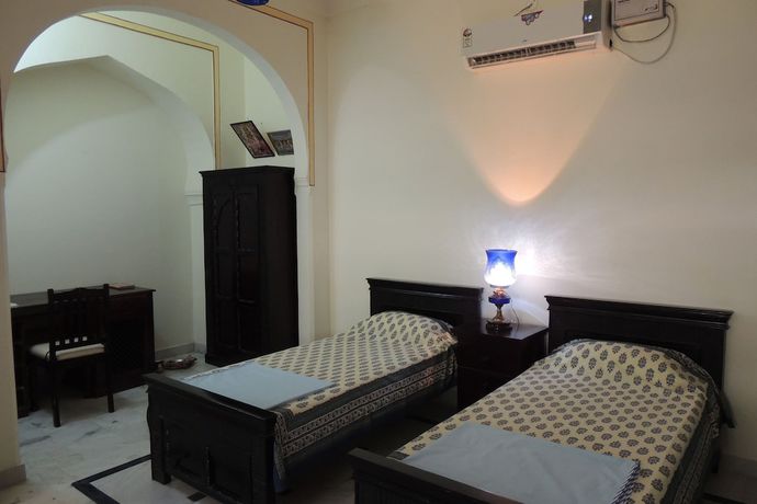 Imagen de la habitación del Hotel Dhula Garh A Heritage. Foto 8