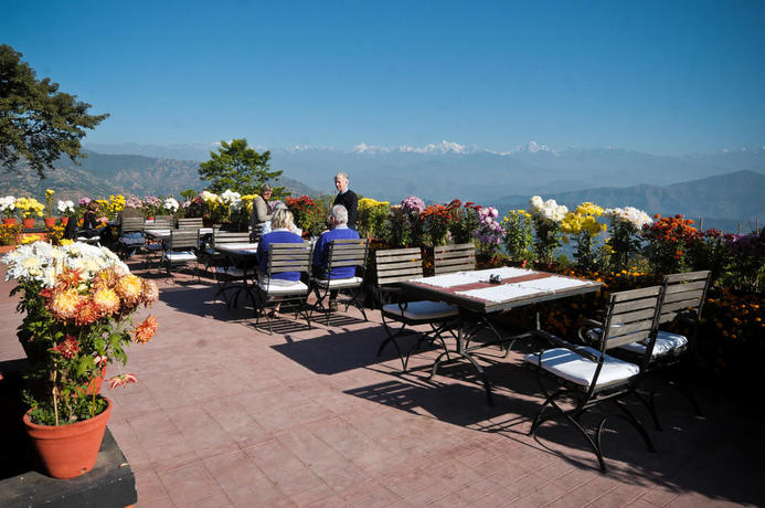 Imagen del bar/restaurante del Hotel Dhulikhel Mountain Resort. Foto 3