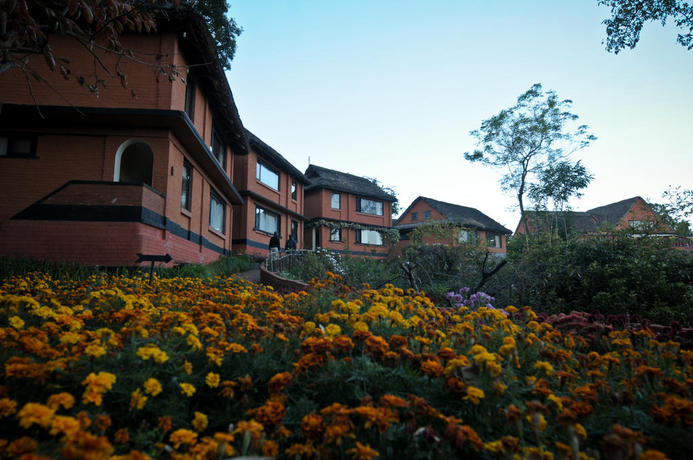 Imagen de los exteriores del Hotel Dhulikhel Mountain Resort. Foto 8