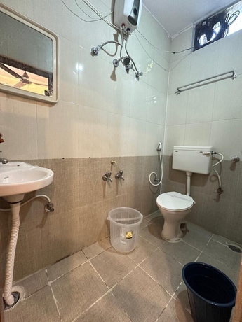 Imagen de la habitación del Hotel Dhurva and Resort. Foto 14