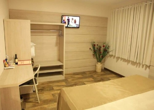 Imagen de la habitación del Hotel Di Capri. Foto 5